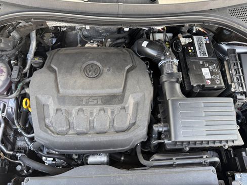 Used 2023 Volkswagen Tiguan SE AWD/4WD image 21