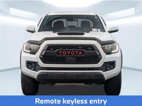 Used 2019 Toyota Tacoma TRD Pro AWD/4WD image 11