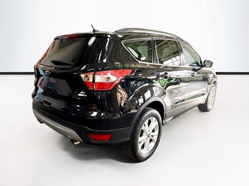 Used 2018 Ford Escape SE image 6