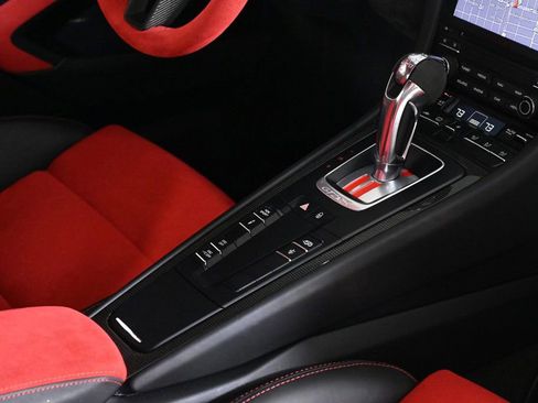 Certified 2018 Porsche 911 GT2 RS image 31