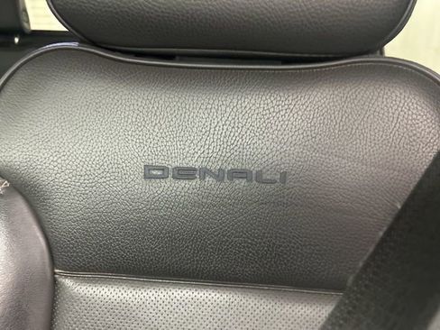 Used 2024 GMC Sierra 2500 Denali w/ Denali Reserve Package image 11