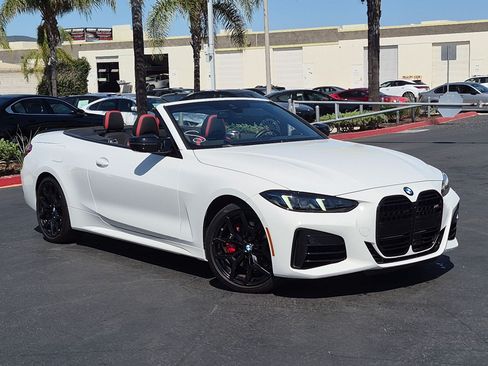 Used 2025 BMW 440i xDrive Convertible w/ Premium Package AWD/4WD image 2
