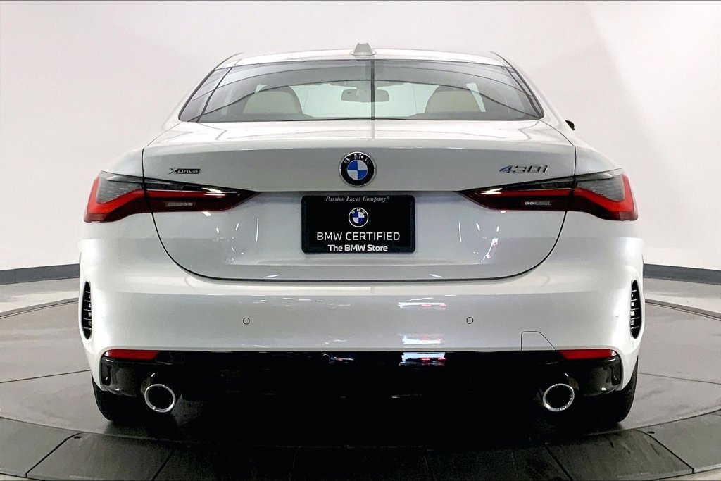 Used 2025 BMW 430i xDrive Coupe w/ Premium Package AWD/4WD image 3