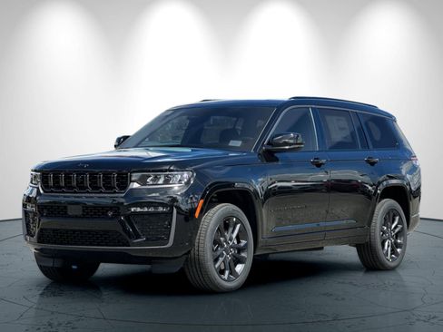 New 2026 Jeep Grand Cherokee L Limited AWD/4WD image 8