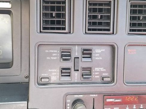 Used 1987 Chevrolet Corvette Coupe image 29