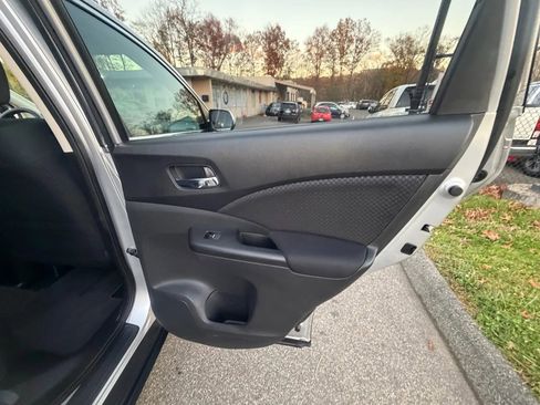 Used 2015 Honda CR-V EX image 17