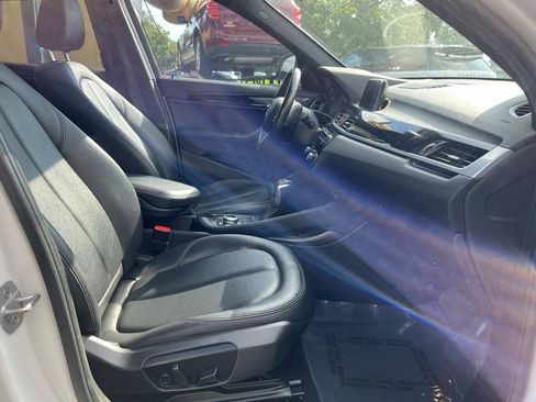 Used 2018 BMW X1 xDrive28i AWD/4WD image 16