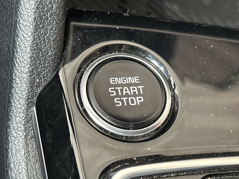 Certified 2025 Kia Sportage SX FWD image 31