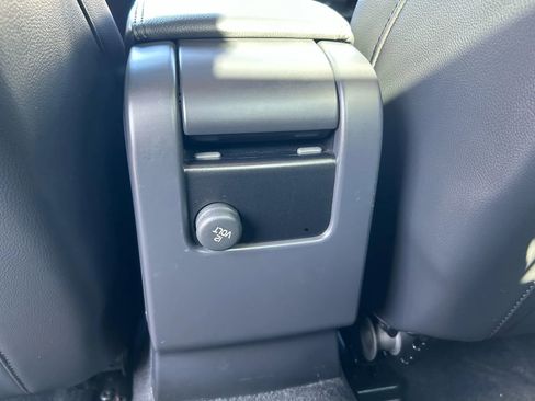 Used 2016 Volvo S60 T5 Premier w/ Convenience Package image 32