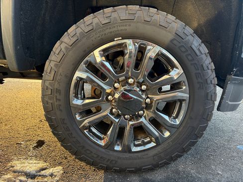 Used 2018 GMC Sierra 2500 Denali image 17