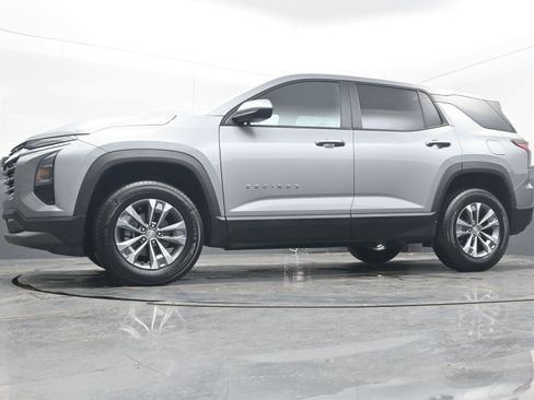 Used 2025 Chevrolet Equinox LT image 25