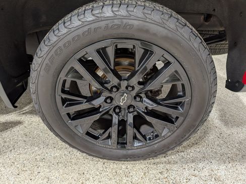 Used 2021 Chevrolet Silverado 1500 RST w/ Rally Edition AWD/4WD image 12