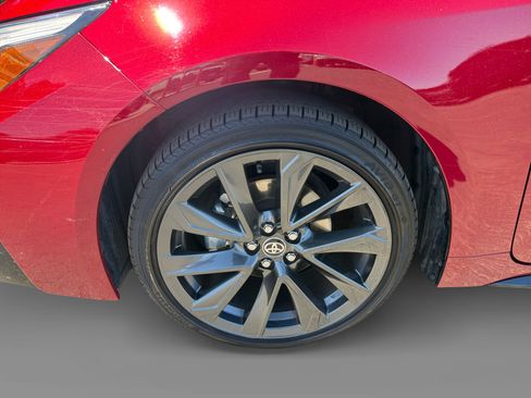 Used 2024 Toyota Corolla SE w/ SE Premium Package FWD image 9