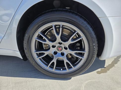 Used 2022 Tesla Model S image 29