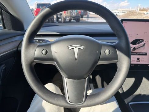 Used 2023 Tesla Model 3 Standard Range image 46