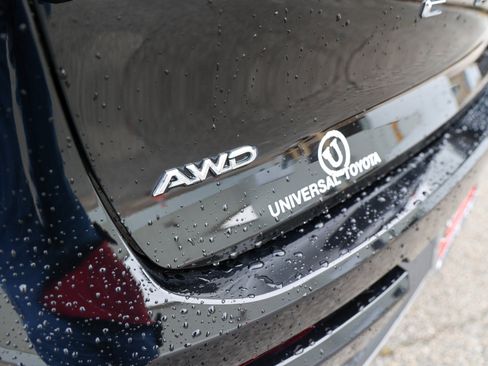Used 2023 Toyota Crown AWD/4WD image 12