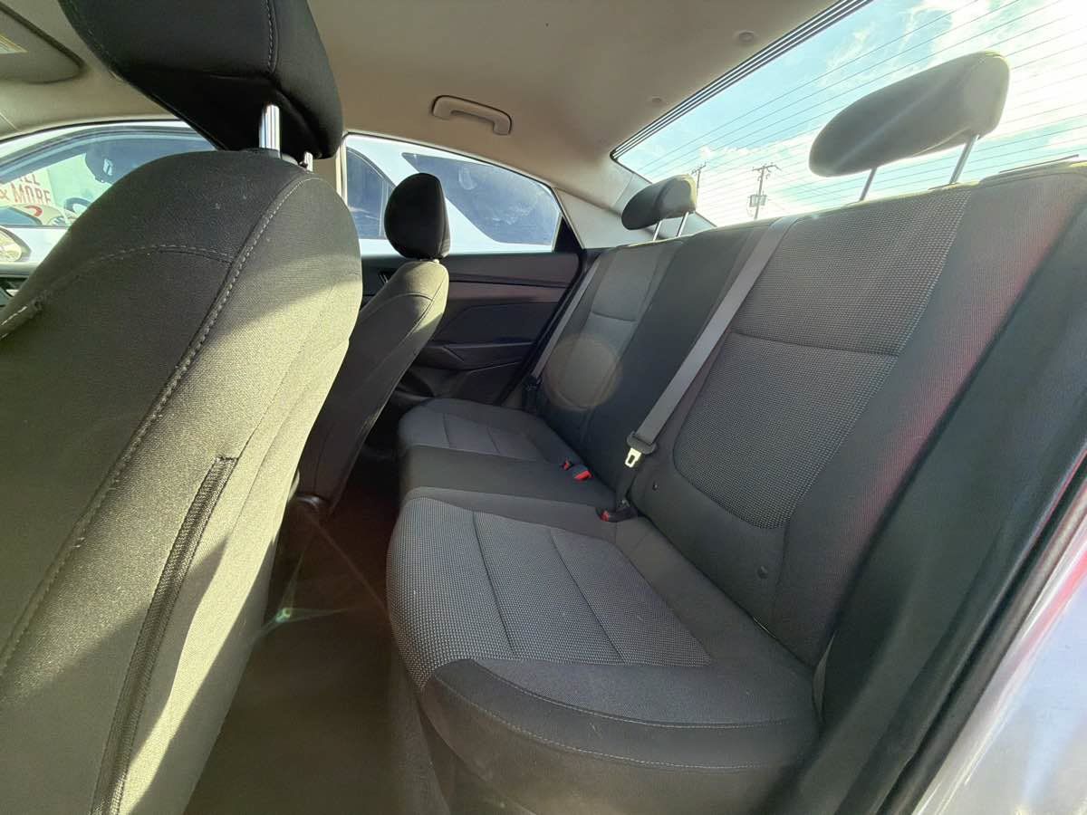 Used 2021 Hyundai Accent SEL w/ Cargo Package FWD image 7
