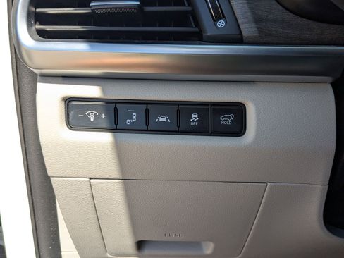 Used 2021 Kia Telluride SX w/ SX Prestige Package image 20