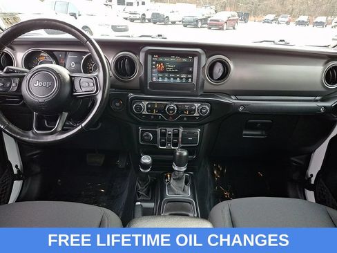 Used 2022 Jeep Gladiator Sport AWD/4WD image 15
