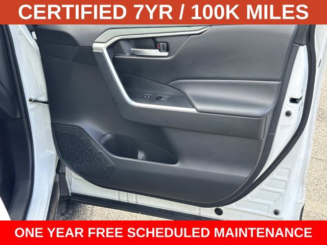 Used 2023 Toyota RAV4 AWD Hybrid image 8