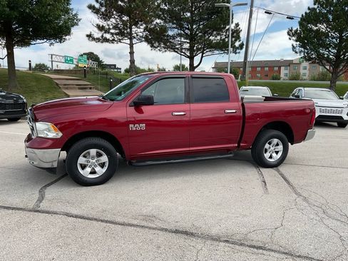 Used 2013 RAM 1500 Classic SLT w/ Premium Display Pkg AWD/4WD image 3