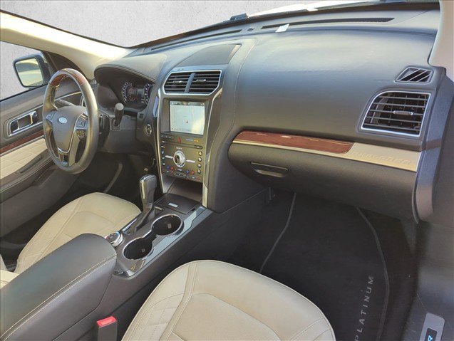 Used 2019 Ford Explorer Platinum AWD/4WD image 26