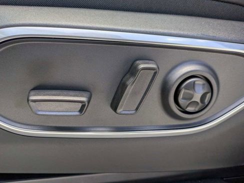 New 2026 Jeep Grand Wagoneer L 4WD w/ Premium Group I image 23