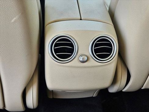 Used 2019 Mercedes-Benz GLC 300 image 17