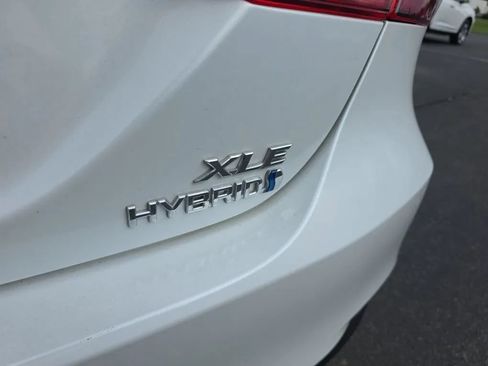 Used 2019 Toyota Camry XLE w/ Driver Assist Package FWD image 11