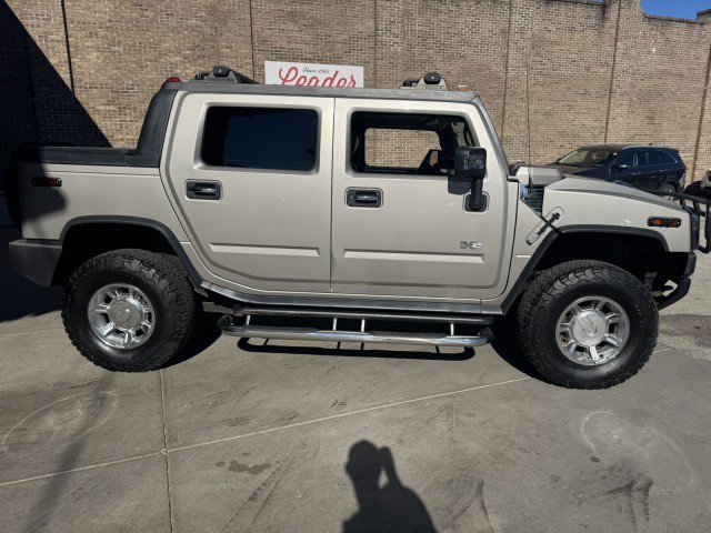 Used 2007 HUMMER H2 SUT AWD/4WD image 2