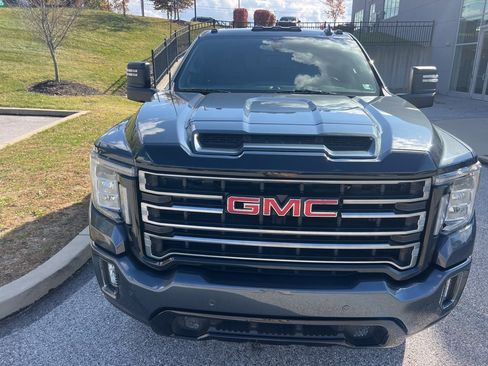 Used 2020 GMC Sierra 2500 AT4 w/ AT4 Premium Package image 10