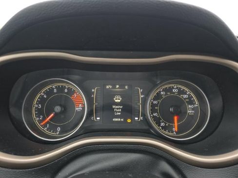 Used 2016 Jeep Cherokee Latitude w/ Safety/Convenience Group image 11