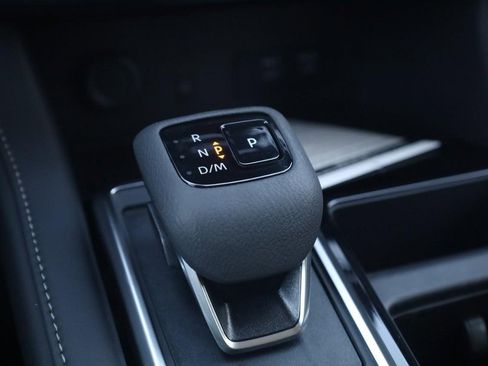 New 2026 Nissan Pathfinder SL image 18