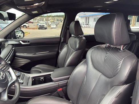 Used 2023 Hyundai Palisade Calligraphy image 16