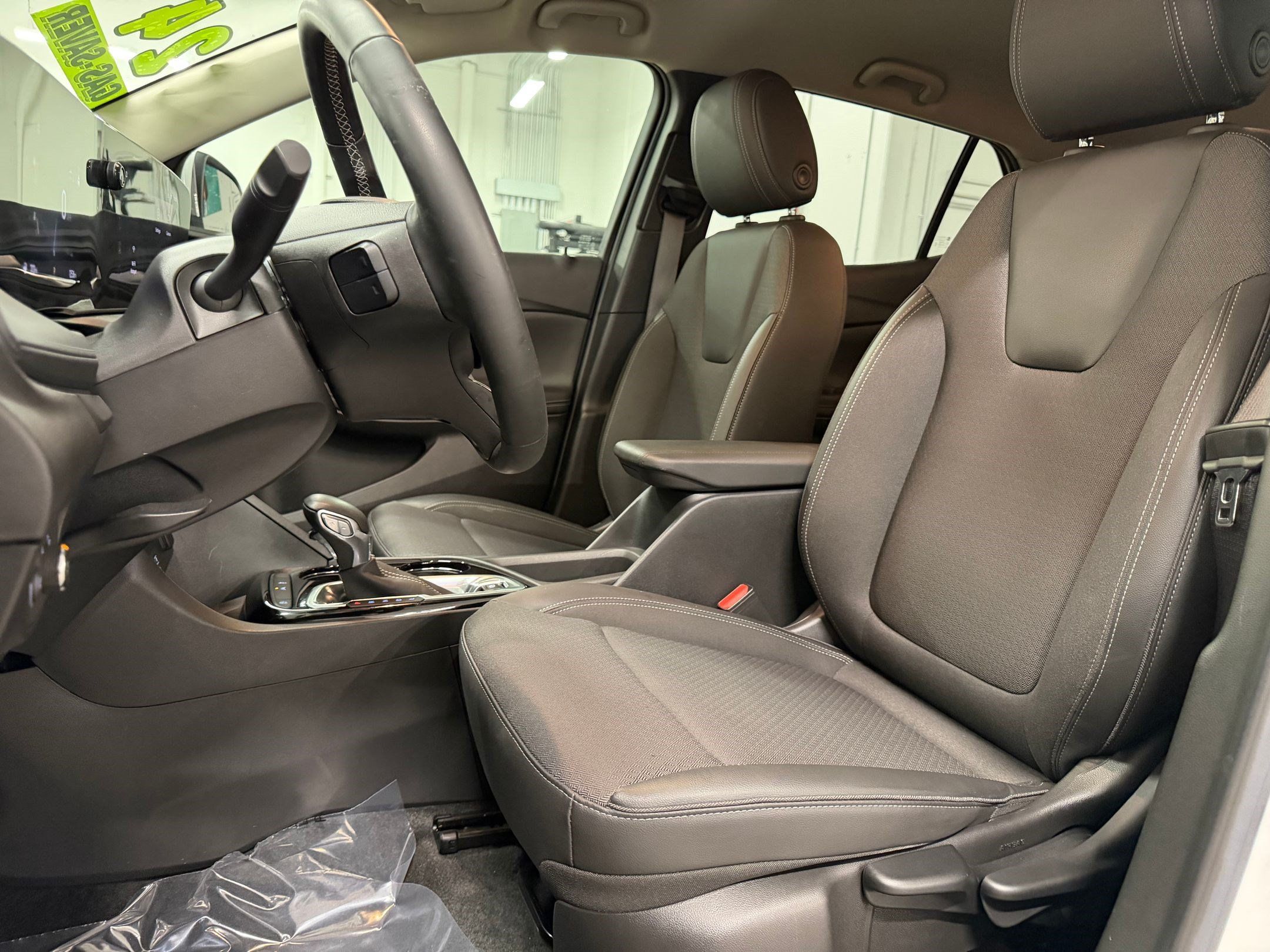 Used 2024 Buick Encore GX Preferred w/ Advanced Technology Package FWD image 5