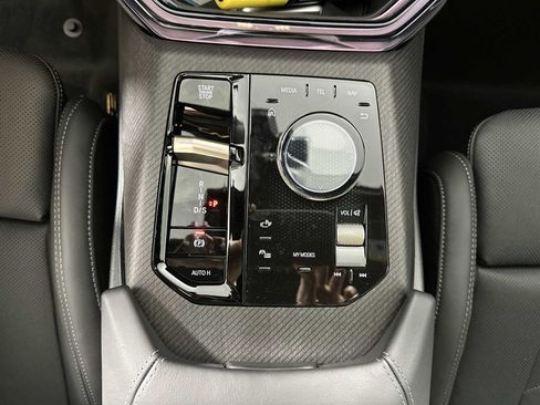 Used 2025 BMW X3 xDrive30i w/ Premium Package image 15