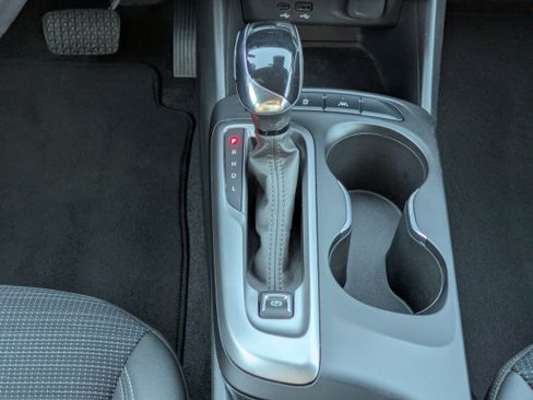 Certified 2024 Buick Envista Preferred w/ Convenience I Package image 20