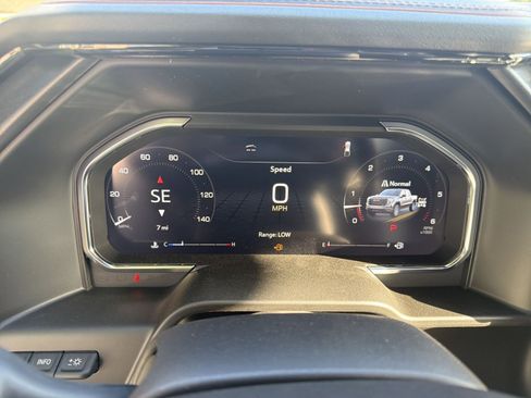 New 2026 GMC Sierra 1500 AT4 w/ AT4 Premium Package AWD/4WD image 17