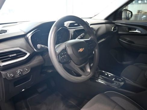 Used 2022 Chevrolet TrailBlazer LT w/ Convenience Package AWD/4WD image 21
