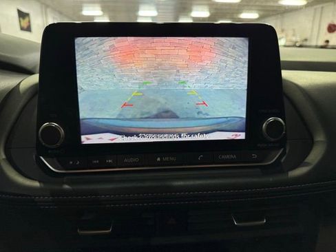 Certified 2025 Nissan Rogue SV image 9