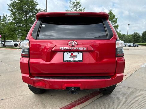 Used 2022 Toyota 4Runner SR5 RWD image 7