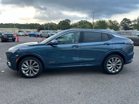 New 2025 Buick Envista Avenir image 3