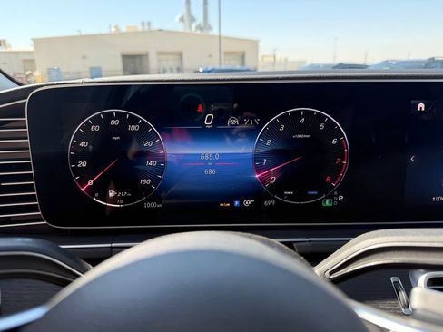 Used 2026 Mercedes-Benz GLE 450 4MATIC image 32