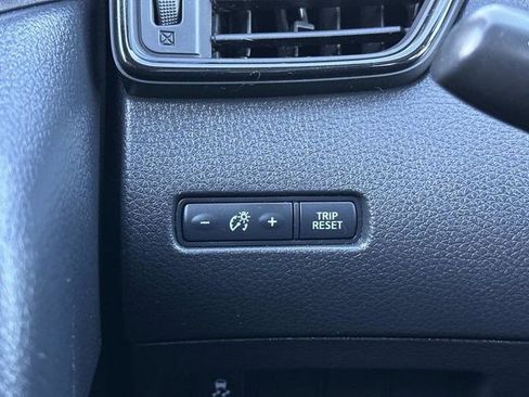 Used 2017 Nissan Rogue S image 26