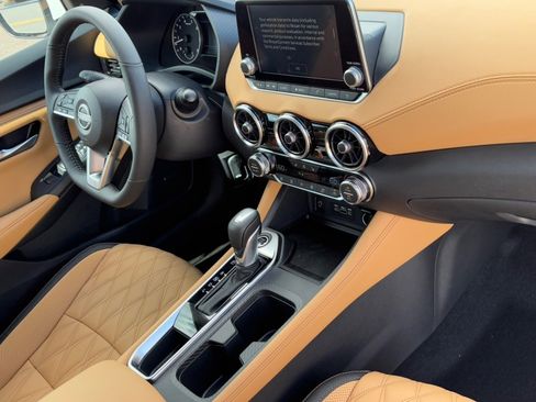 New 2025 Nissan Sentra SV w/ SV Premium Package image 11