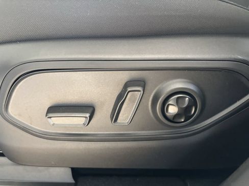 New 2026 Jeep Grand Cherokee L Laredo RWD image 22