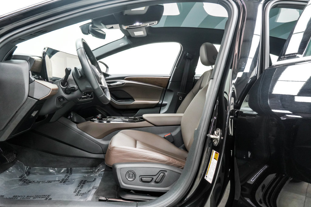 Used 2025 Audi A6 e-tron Premium w/ Ultra Package RWD image 17