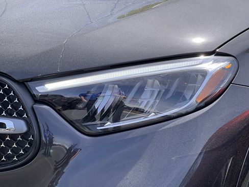 Certified 2025 Mercedes-Benz GLC 300 4MATIC image 7