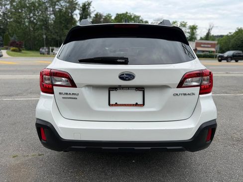 Used 2018 Subaru Outback 2.5i Premium w/ Protection Package #1 AWD/4WD image 6