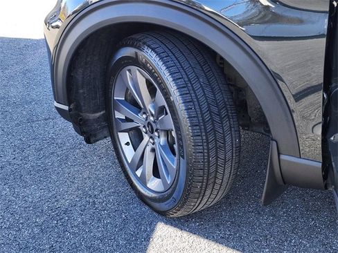 Certified 2022 Ford Explorer XLT w/ Equipment Group 202A image 35